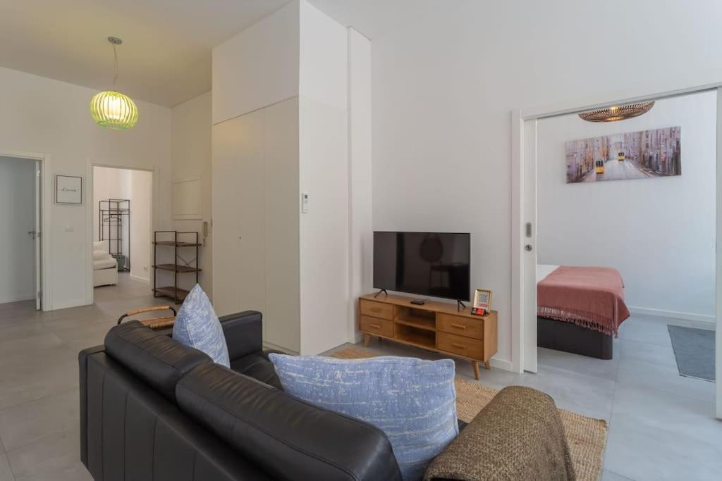 Unique & Super Aircon & Lift Apartment *